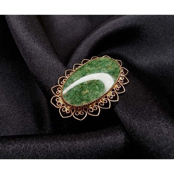 Vintage Nephrite Jade Filigree Brooch Oval Gold-Tone Elegant Jewelry Accessory F - Picture 2 of 5
